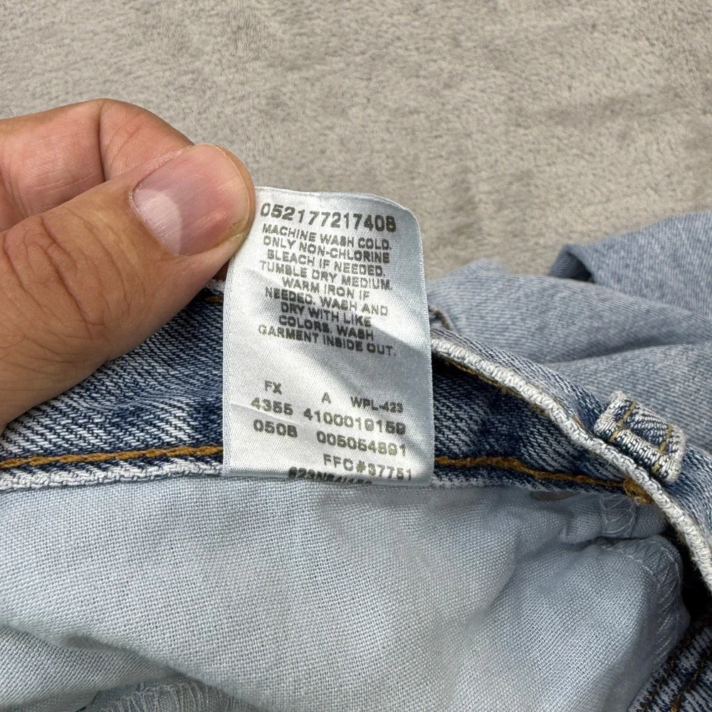 VTG Levi's 505 Regular Fit Jeans Mens 36x32 Light Blue Denim Straight Leg Y2K